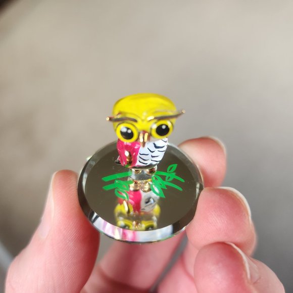 Tiny Handcrafted Glass Owl Bird With 22kt Gold Accents - Picture 3 of 3